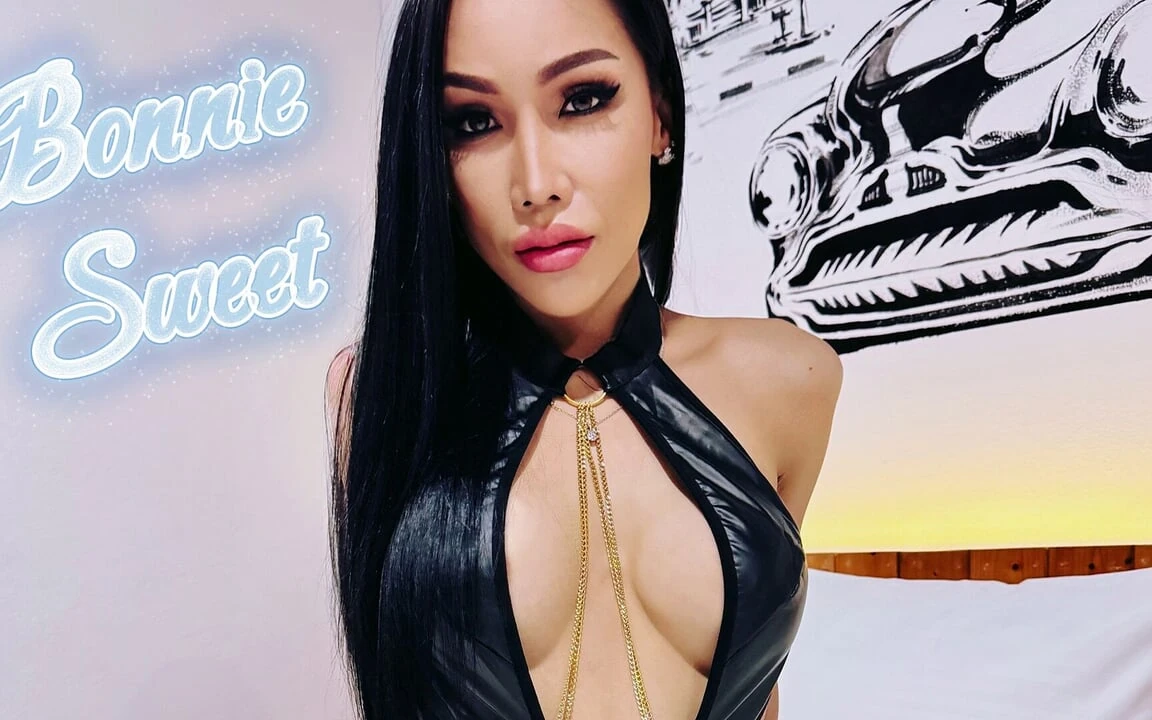 Bonnie Sweet – Largest Ass on Ladyboy MILF Gets Creampied