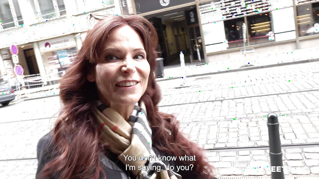 American super MILF (Czech Streets)