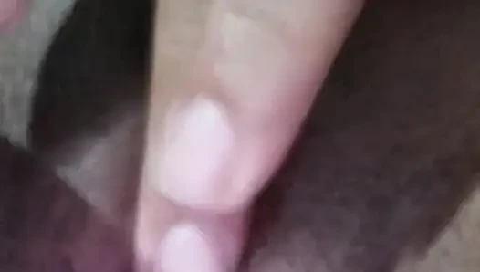 Esmer kadın evde mastürbasyon yapıyor