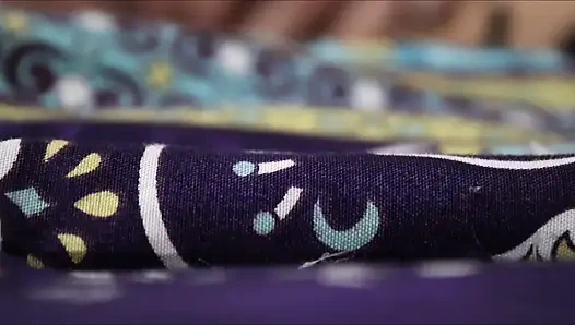 Frecher leoparden-strumpfhosen-tryon