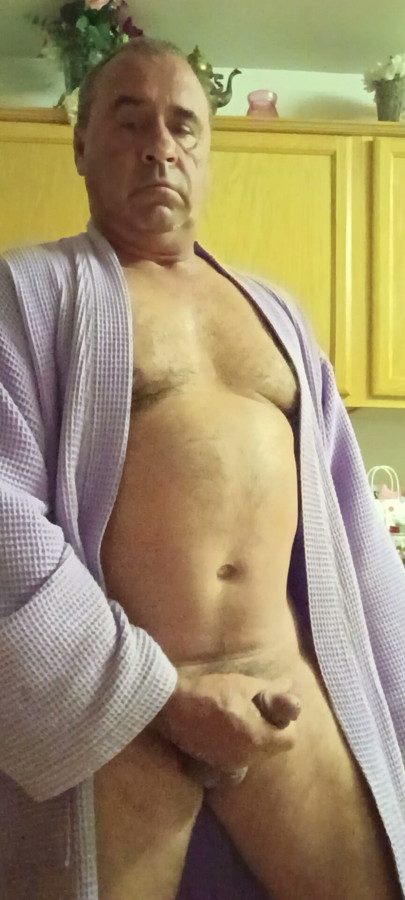 Little stroking in the kitchen