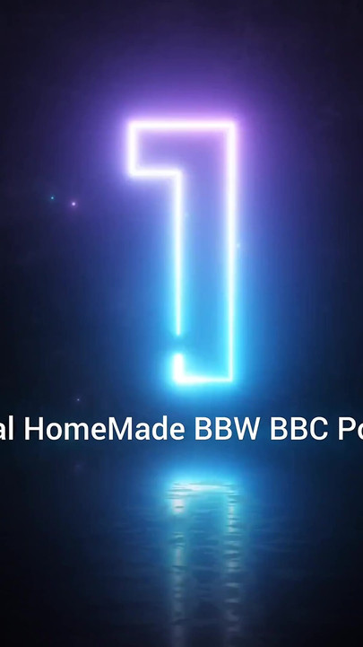 12인치 딜도를 타고 엉덩이 볼 퍼뜨리기