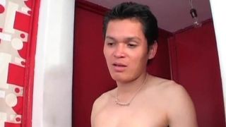 Twink latino bareback mierda Sexo orgía