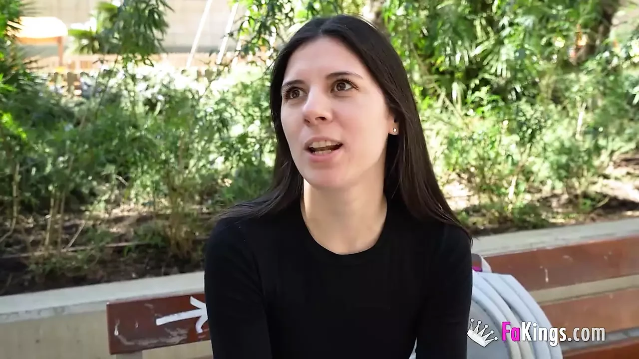 Mia Gallardo的第一次！这个阿根廷宝贝没有限制