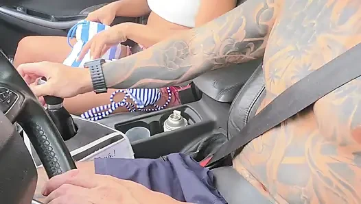 Saya Bepergian Dengan Saudara Tiri Saya, Dia Memakai Bikininya Dan Saya Menidurinya Di Pantat Di Sana Di Jalan