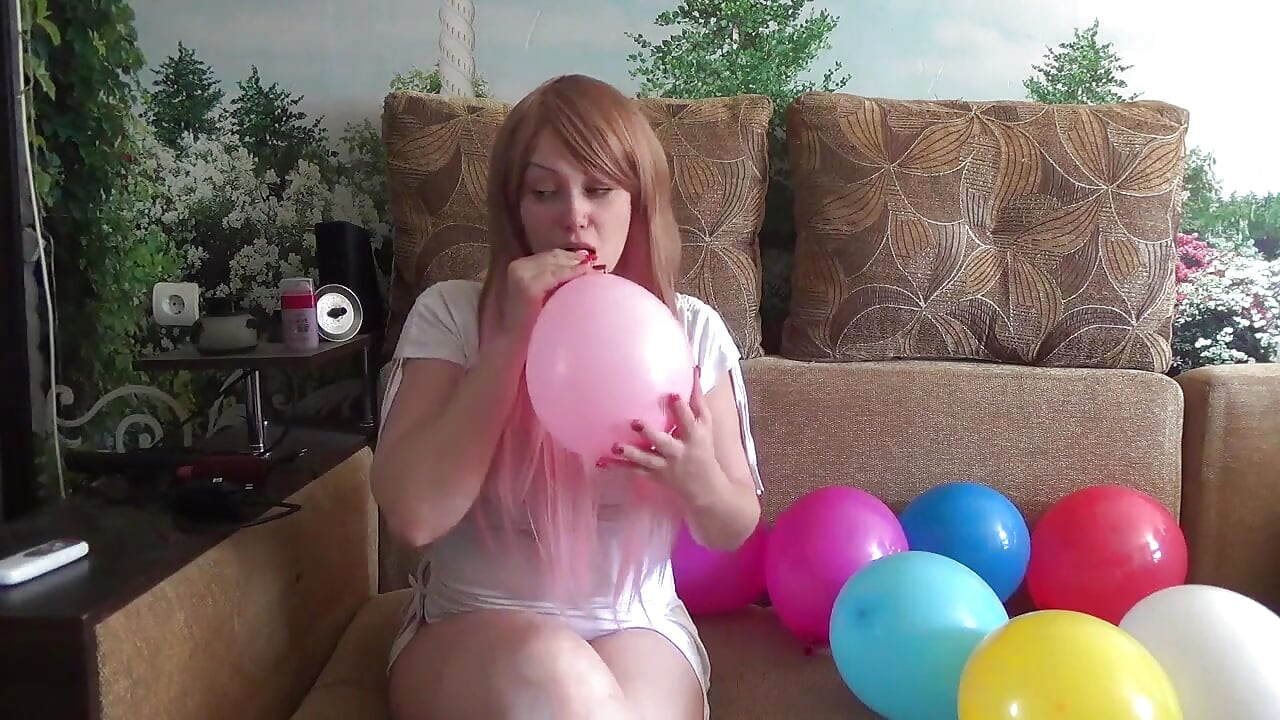I Am Blowing 10 Different Color Balloons!