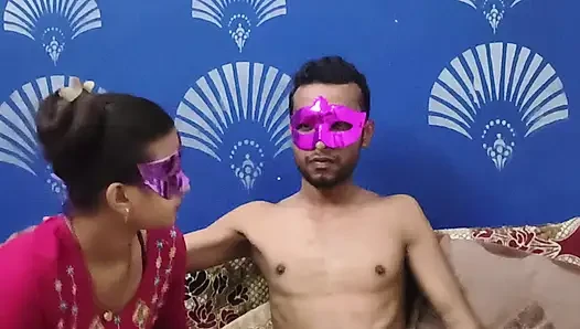 Секс индийской домохозяйки с сосущей, секс в спальне