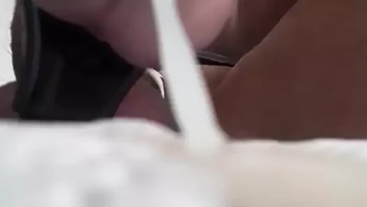 Estim mit sehr viel sperma