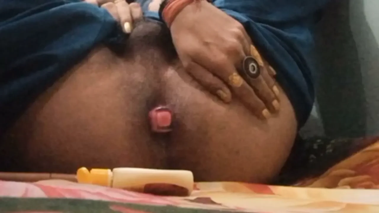 INDIAN Crossdresser Trans ( SHEMALE ) Ass Fuck Self Fuck