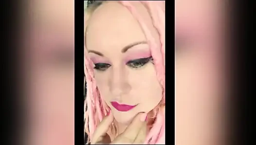 Kız arkadaşına bir grup zengin adamın porno fahişesi olduğun için 5 milyon teklif edildi
