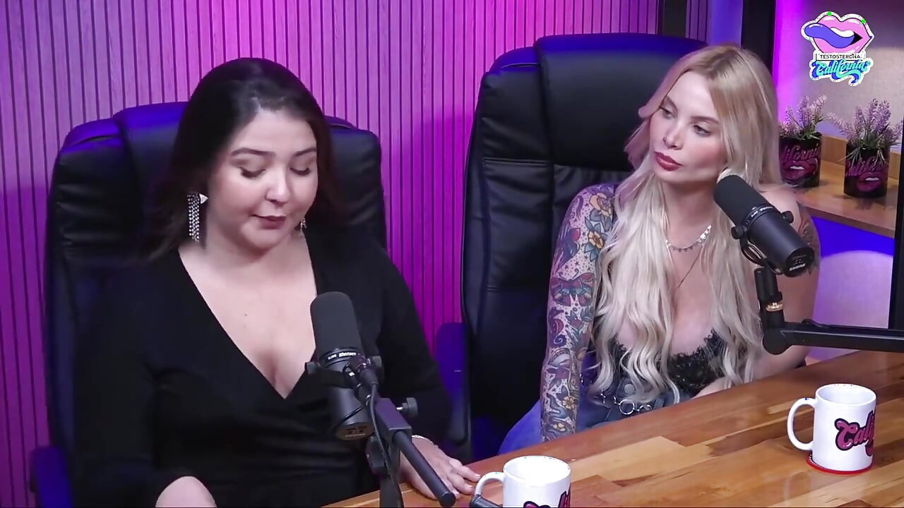 Podcast Caliente Con Gi Genesini Y Flora Favaretto