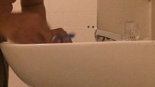 vlog #49 brushing my teeth