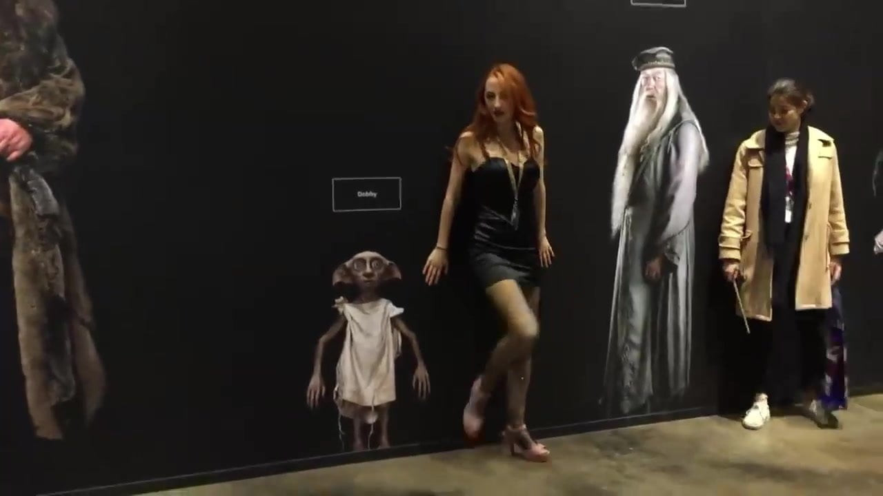 Beckii Struts Her Stuff Clip