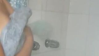 Ragazza della doccia del Belize