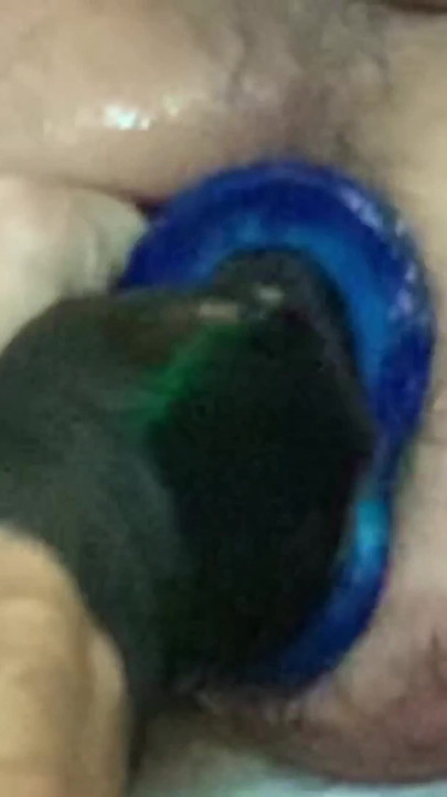 Powerful moment from "Great fisting session with Fire281.  Good opening, depth, fun with PigHole FF and a good view inside,"