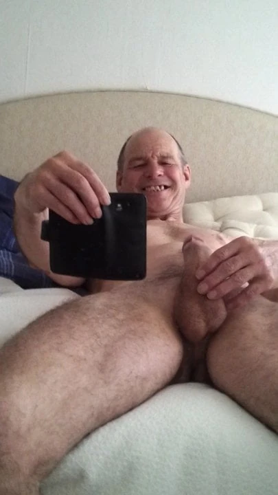 I fucking cant stop pulling my cock