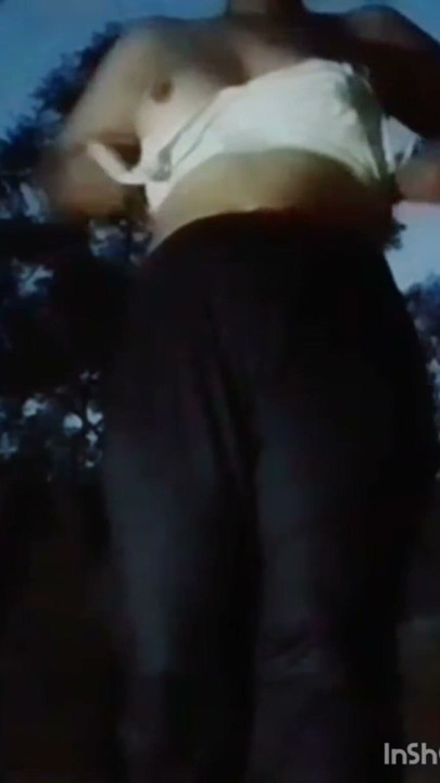 Mms hot desi girl accidentally turned on camera while taking bath | Clip 1