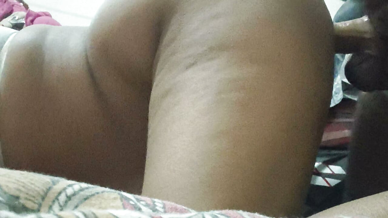 Большой хуй в позе догги-стайл