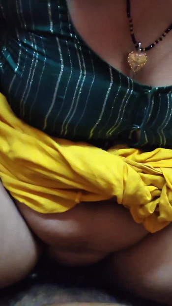 Momento da vedere da "Bel completo kolkata casa moglie che gode del fidanzato di Kolkata"