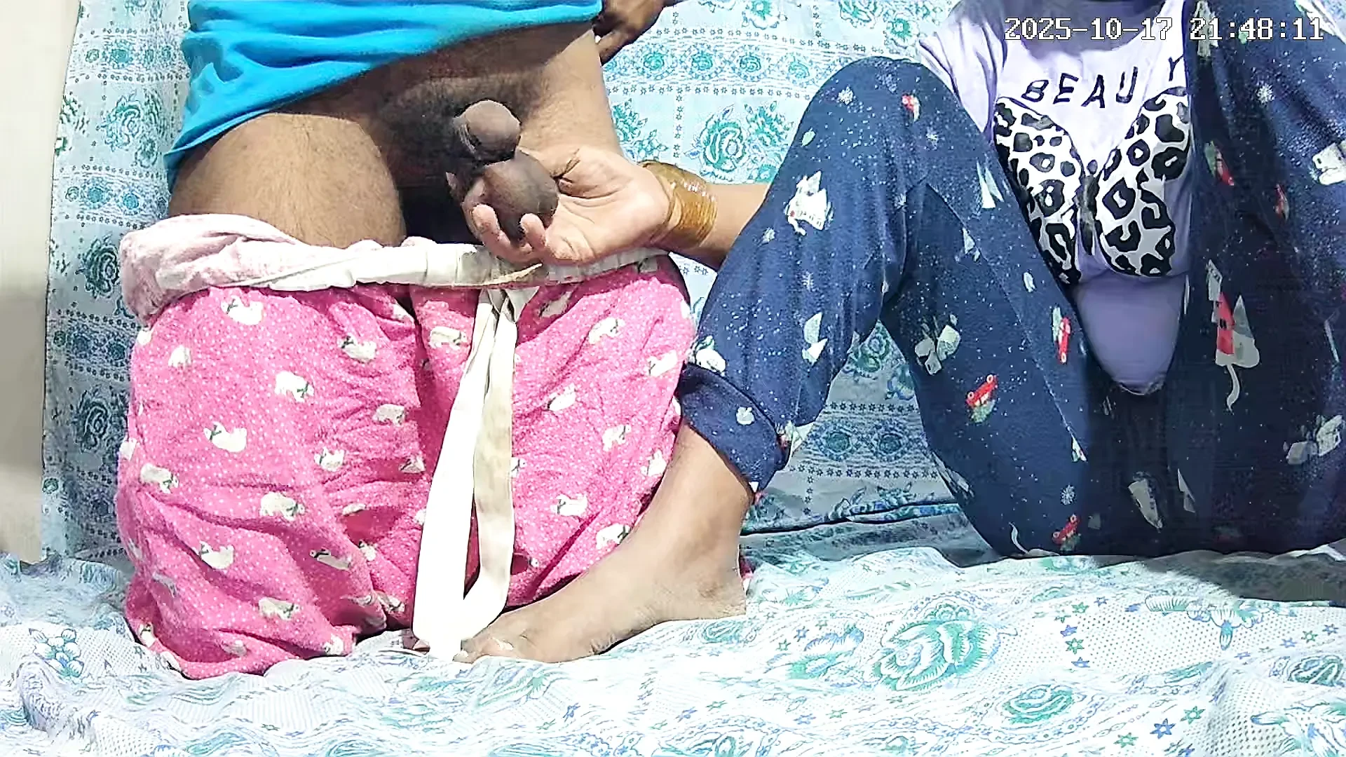 Indian dasi bahabi and Dewar doggy style sex in the jungle 276443