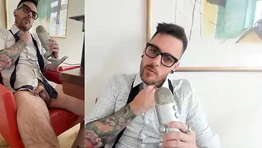 Üniversite profesörün olarak asmr rol yapma! Boşalma dahil!
