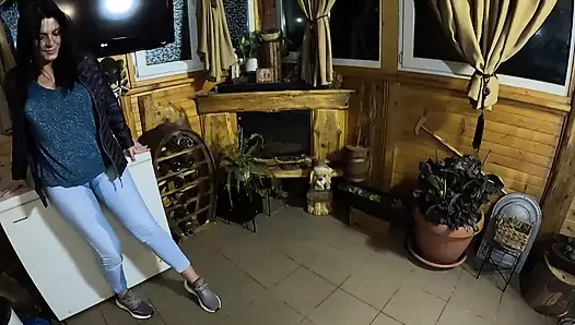 Cameltoe MILF Dances, Teases & Pees in Her Jeans - Wet Fetish Fantasy 335