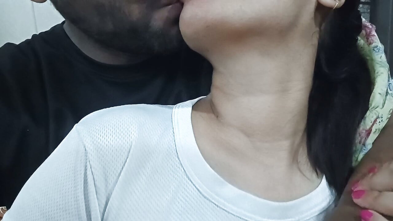 Step Brother Fucking His Beautiful Step Sister While She Watching Movie