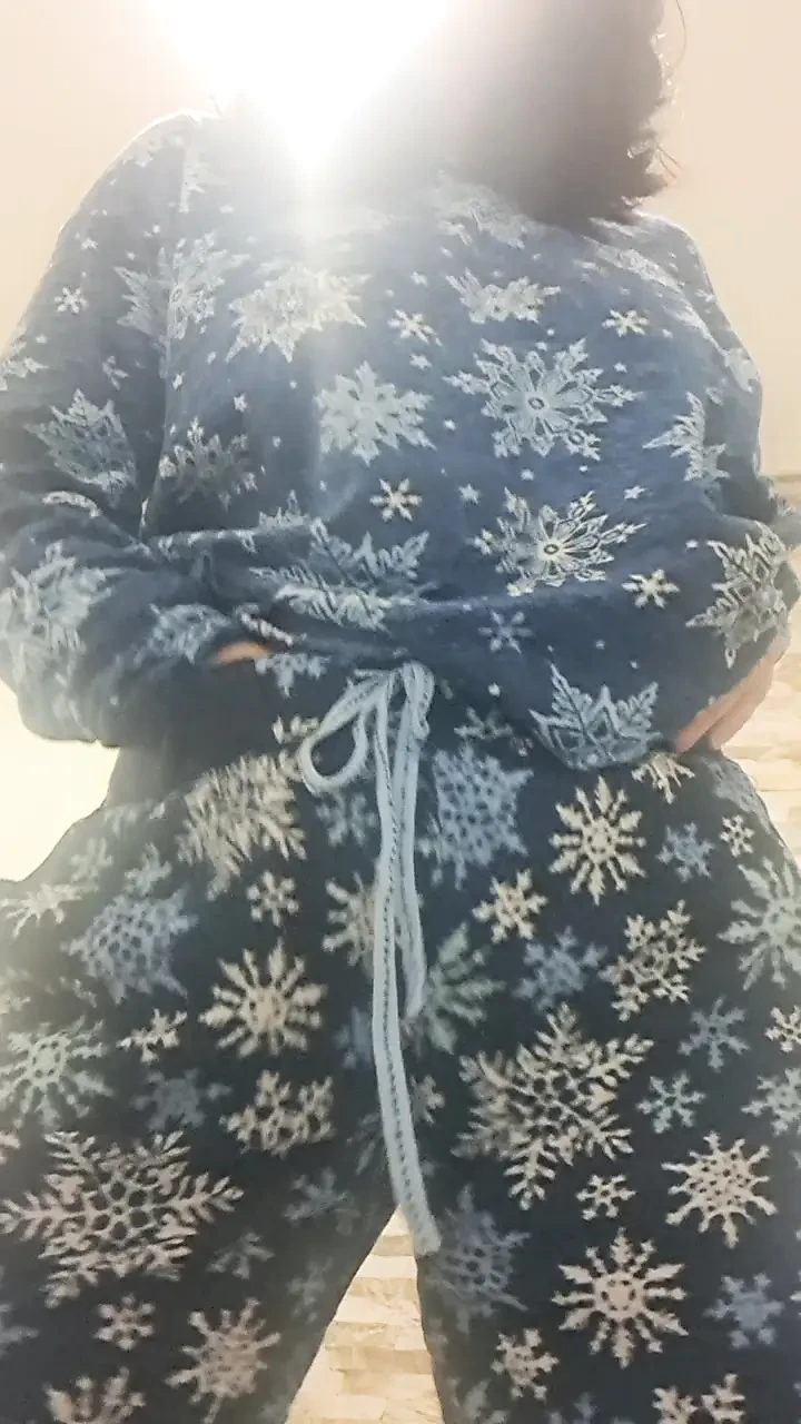 洗，阴户用手清除污垢