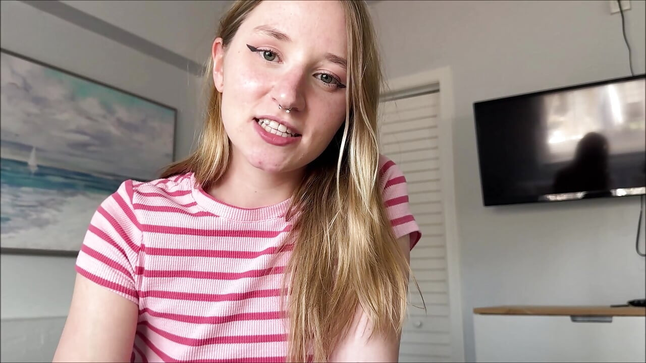 Australiana hijastra experimenta con anal - Abbie Sykes - terapia anal - Alex Adams