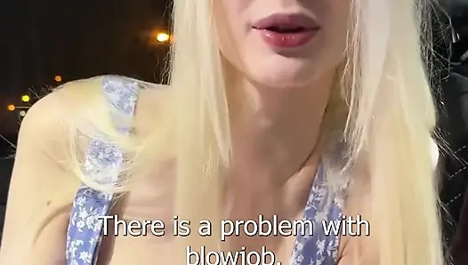 Vollbusige sexy blondine in einem auto gefickt und kam auf ihr gesicht