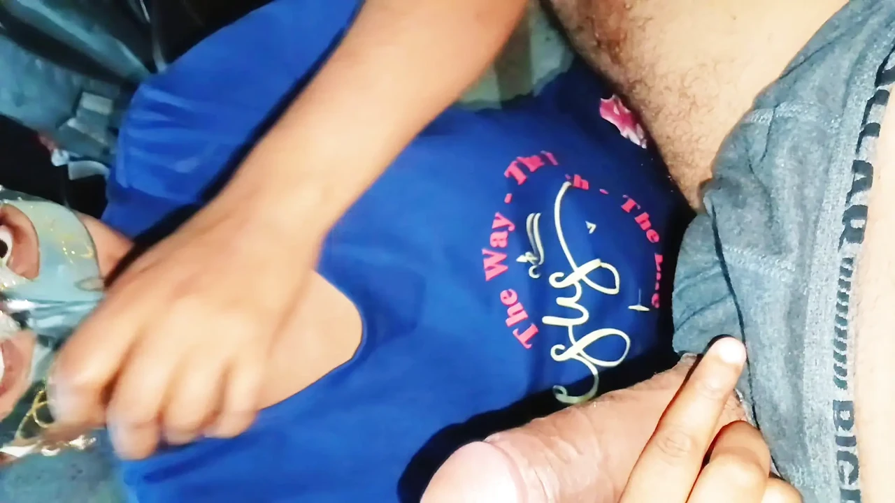 Indian village bhabhi sucking big dick for Cumshot in mouth , best oral sex face fucking deep throat video