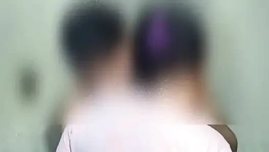 Stiefmutter heiß und sexy möpse spielen nippel
