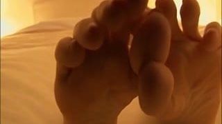 Khoảnh khắc với lòng bàn chân của Anri sugihara