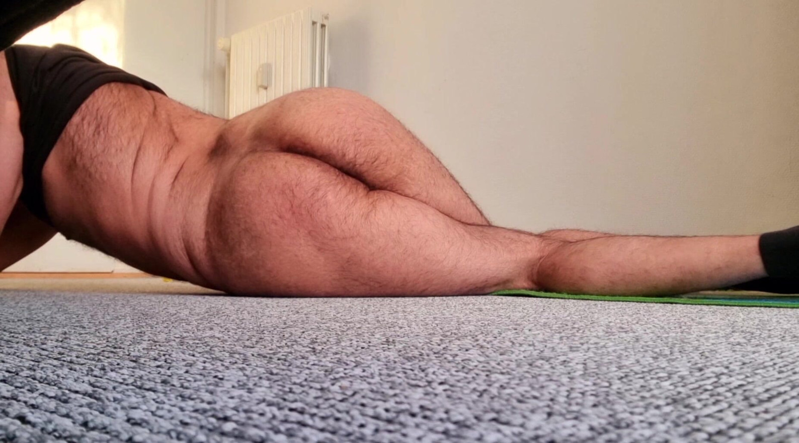 Oh daddy that big smooth butts only for hard cocks who will take that mystery ass