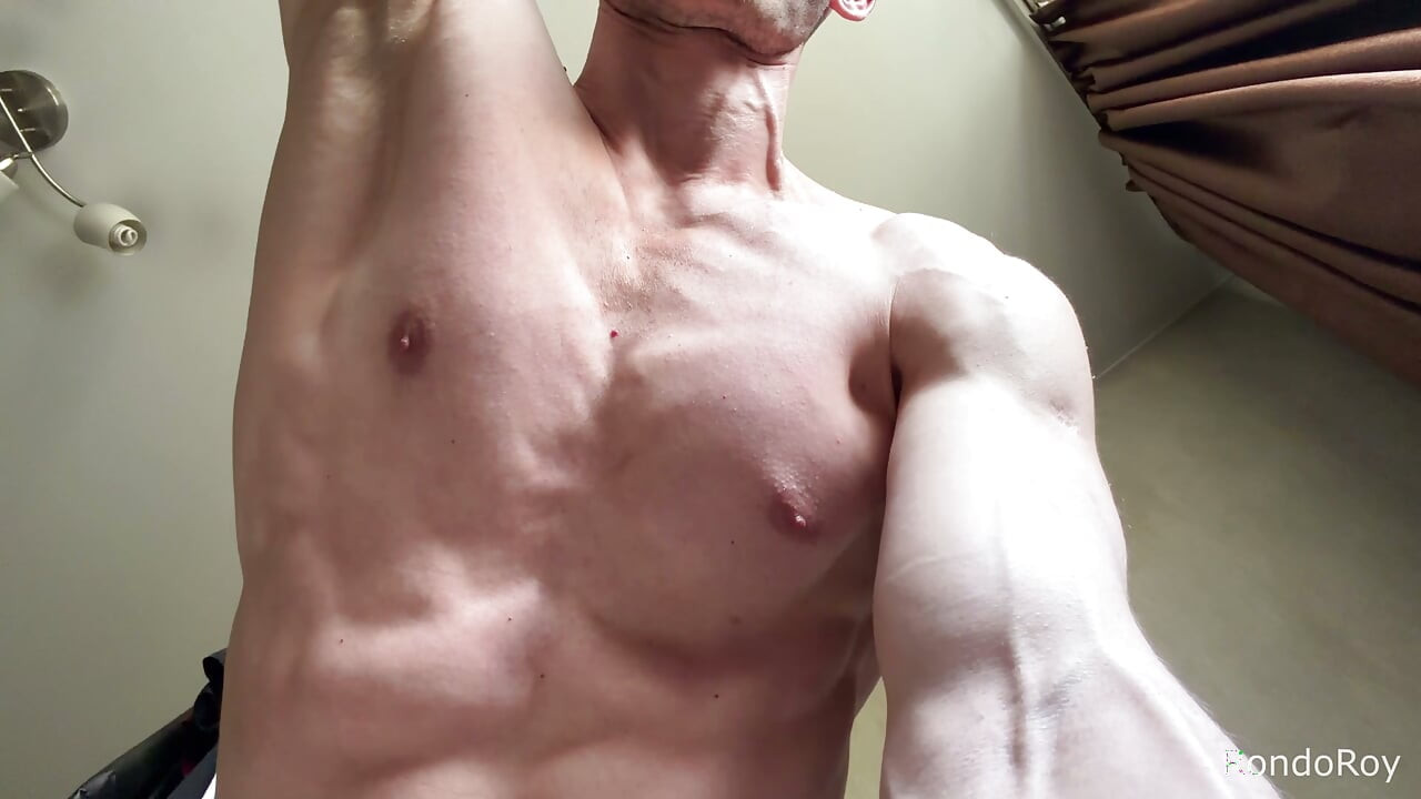 Hot JOCK drops huge CUM load on the floor