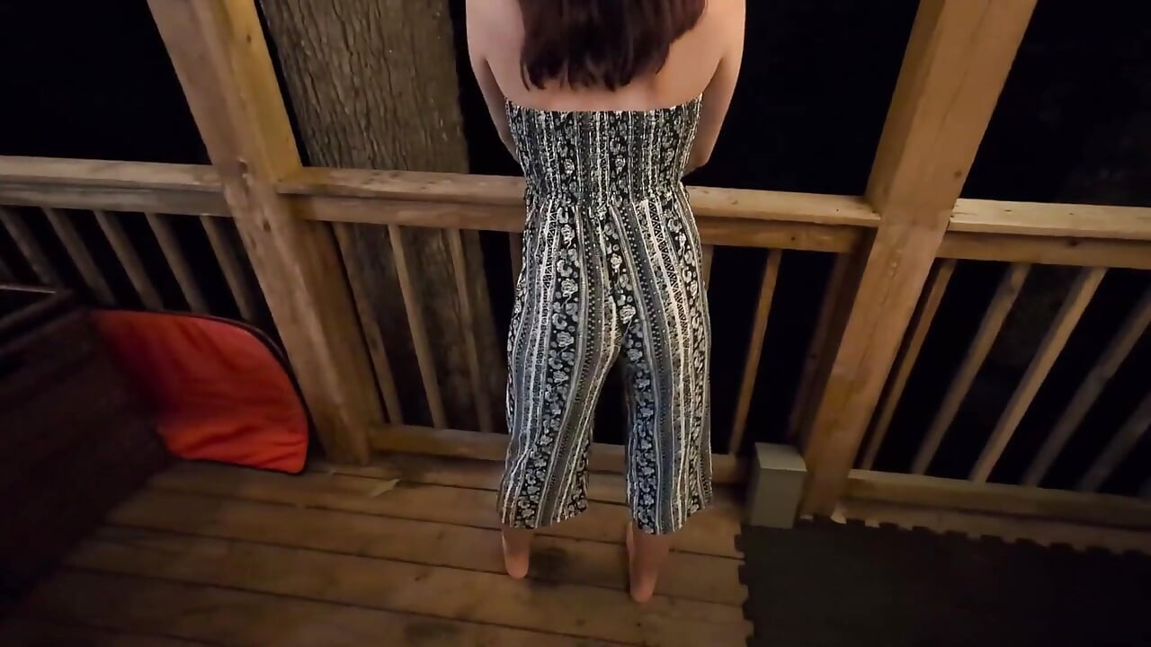 Bouncing Cute Ass on Him