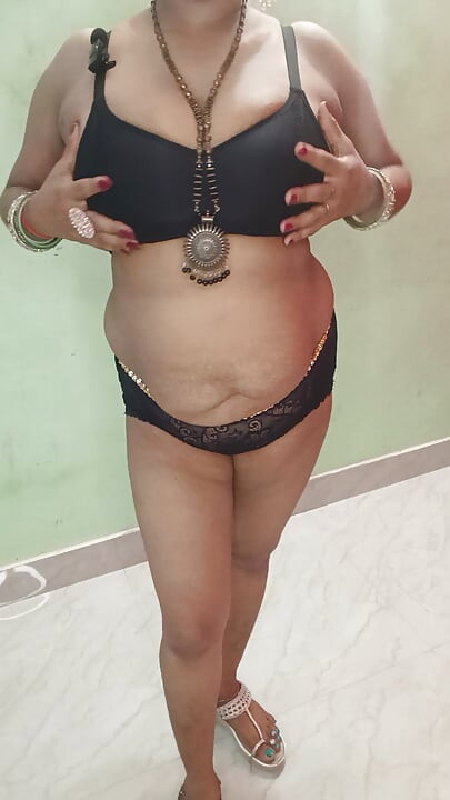 インドのBBWバービーダンスとセックスサリーブラウス、クリアなヒンディー語の声