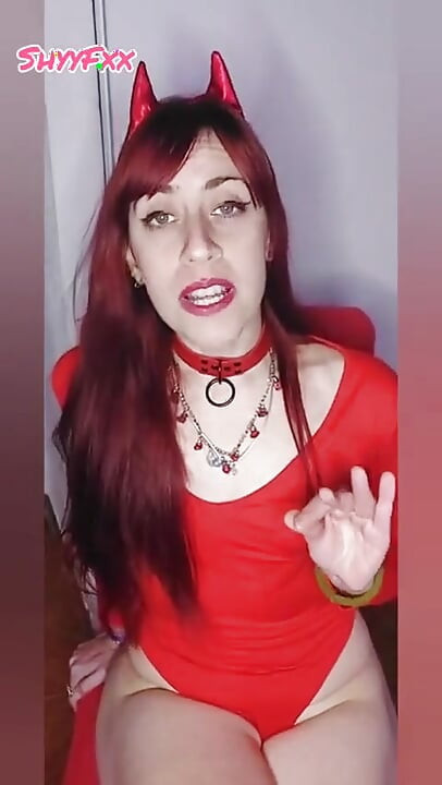 Shyyfxx pego fazendo sexo! Minhas experiências mais embaraçosas já contadas!