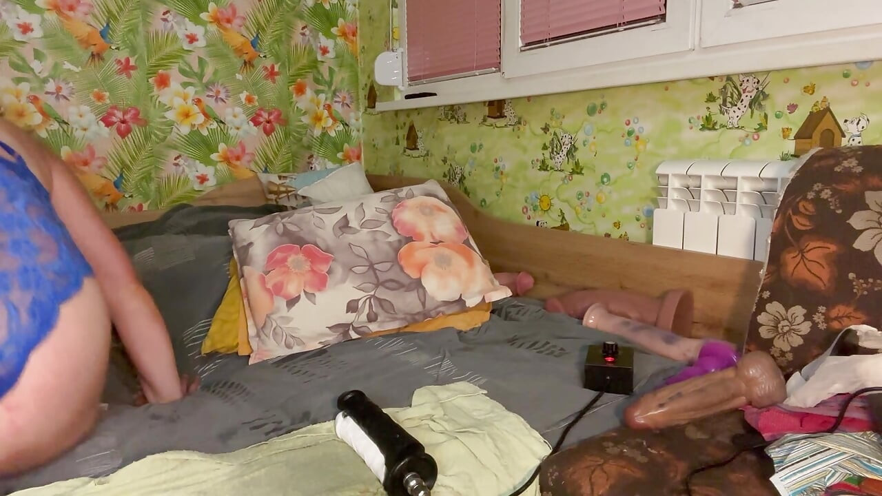 Dildo ganda mesin ngentot di memek
