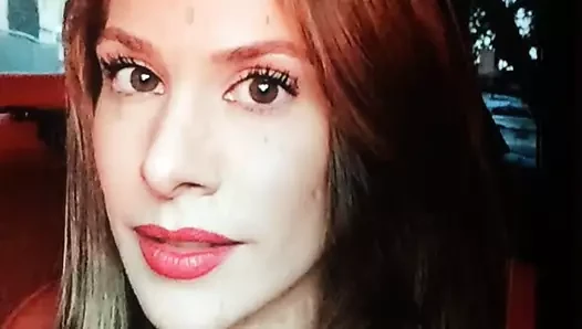 Sağladım tüm üzerinde ana kasparian boşalmak alay yüz