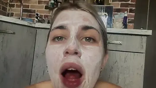 Heiße Spa-Masken-Behandlung