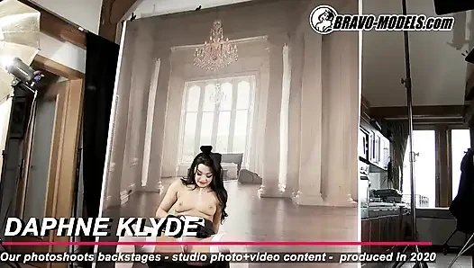 388 - фотосессия за кулисами, Daphne Klyde - Взрослая