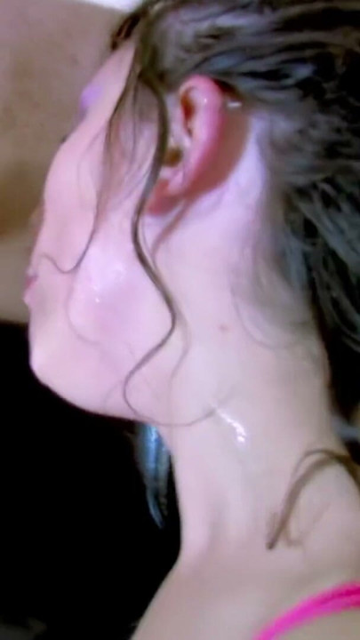 Rough fucking with Nathalie Vanadis who cums and squirts like a whore | Klip 2