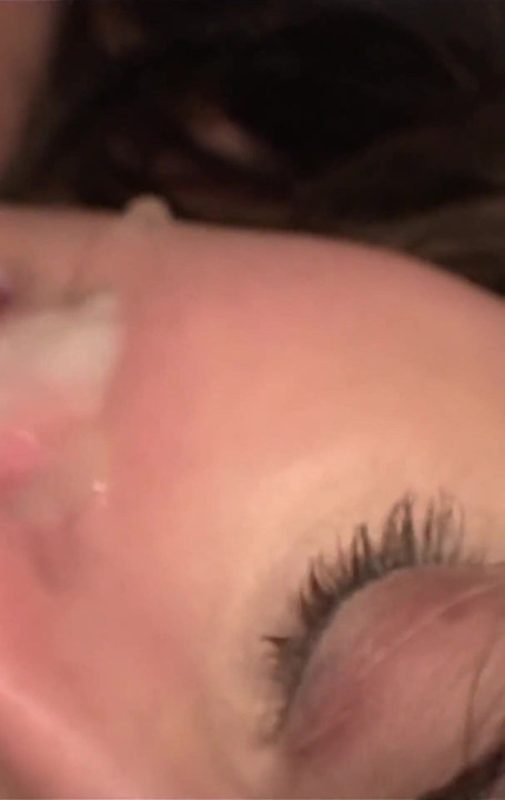 Toilet Blowjob, Facial & Swallow!