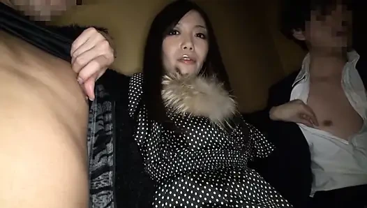 Nachis wochenende hitze im privaten karaoke-zimmer