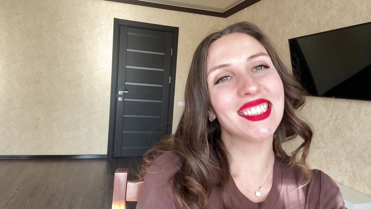 Swallow Bite Seduction POV