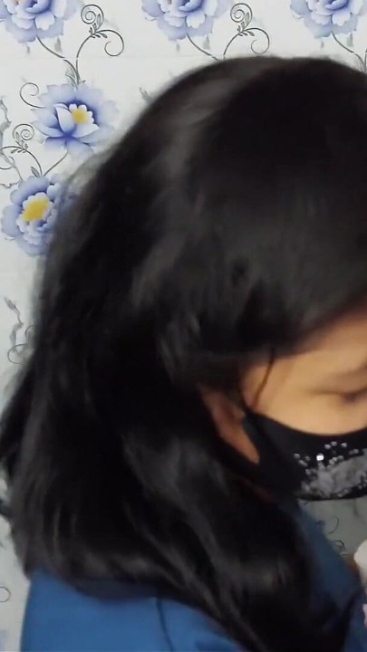Colegă de cameră sau ceva mai mult? Serial lesbian desi EP__01 | Clipul 1
