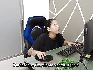 Una ragazza arrapata vuole assaggiare il mio cazzo a casa - porno in spagnolo