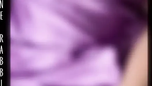 Tanrıça sıkı amına 12 inçlik şişman dildo alıyor