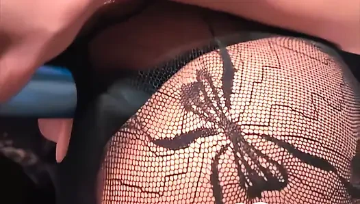 Huge Tit Babe Michelle Honey Plays with Vibrator and Fingers on Wet Pussy